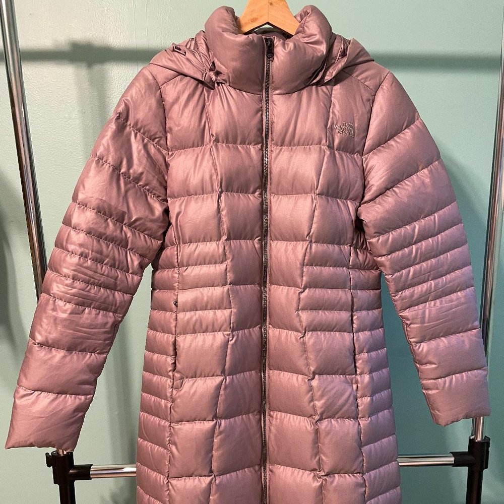 The North Face Metropolis Parka puffer, size medium